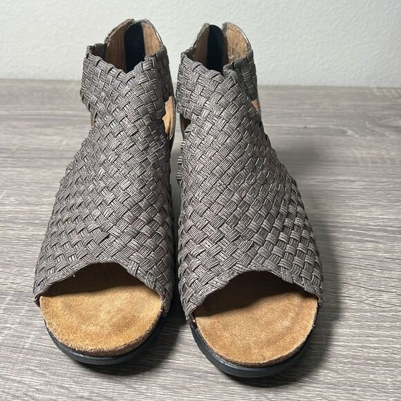 Comfortiva Alisha Wedge Sandals Shoes - Picture 2 of 7